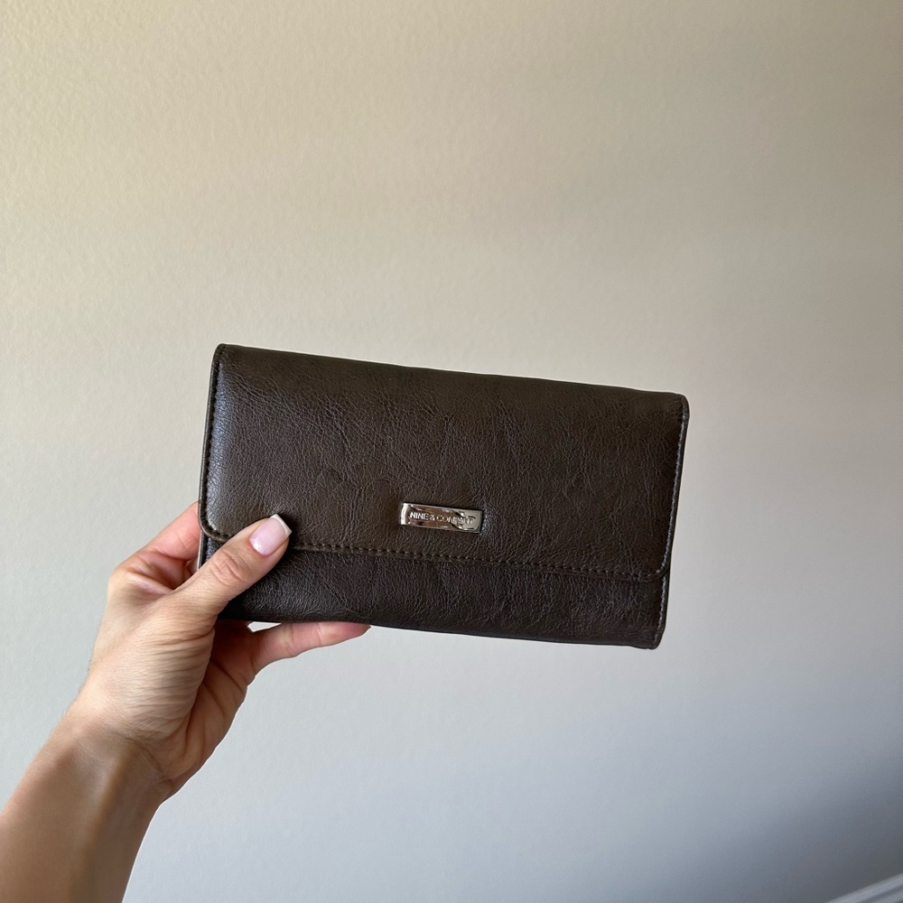 Vintage Nine West Wallet!